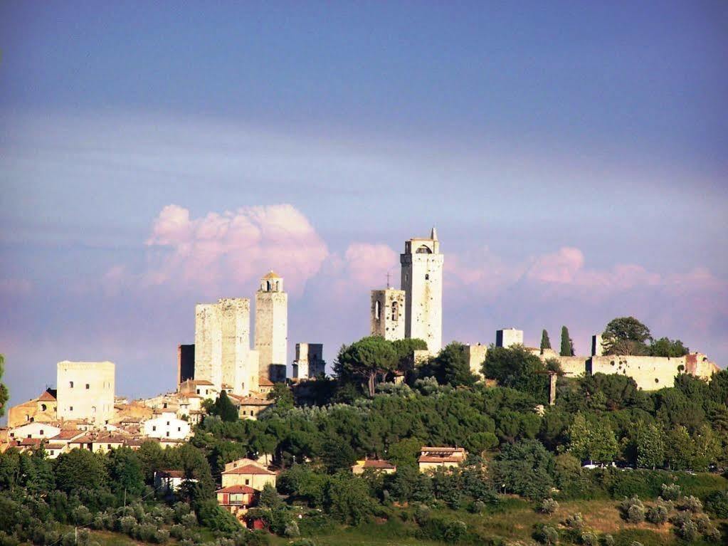 شقة Poggetto Di Montese سان جيمينيانو المظهر الخارجي الصورة